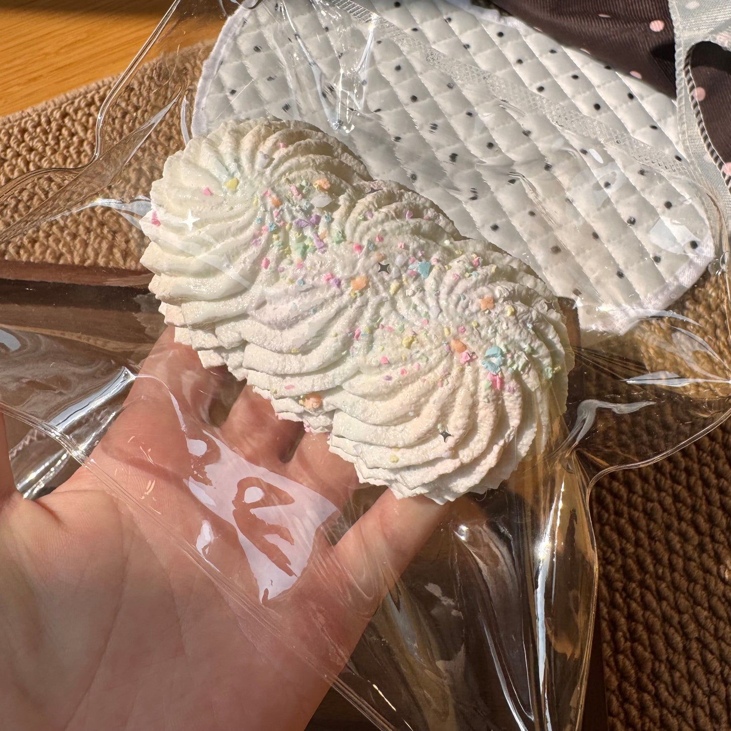 Cream Cloud Sandwich Cookie Squishy